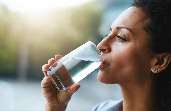 The 8 Danger Signs Of Not Drinking Enough Water 50bold